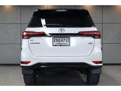 2021 Toyota Fortuner 2.8  Legender 4WD SUV AT(ปี 15-21) P6712 รูปที่ 3